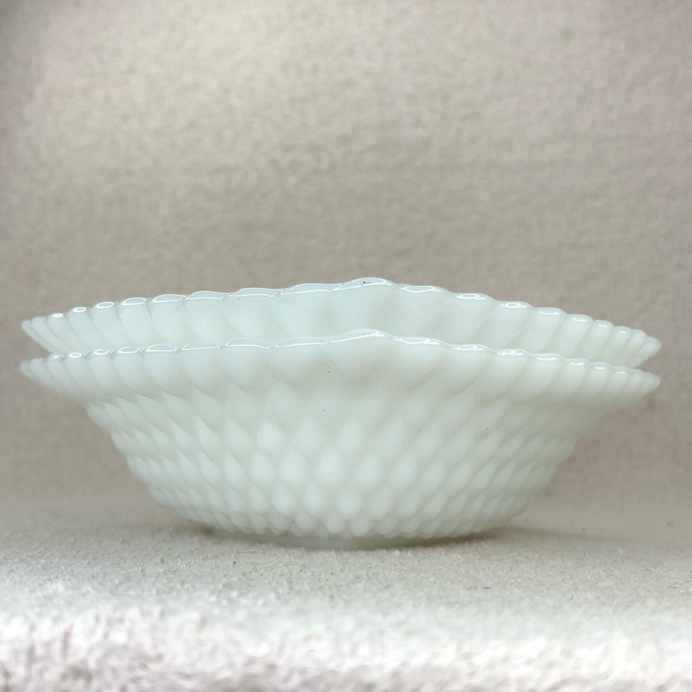 Vintage Milk Glass Square Bowls Set of 2 White Diamond Hobnail Pattern Retro VTG